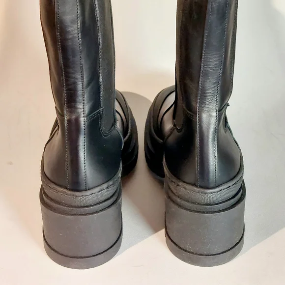 8 by YOOX black leather cap-toe Chelsea boots, EU41, NWT - Picture 3 of 14